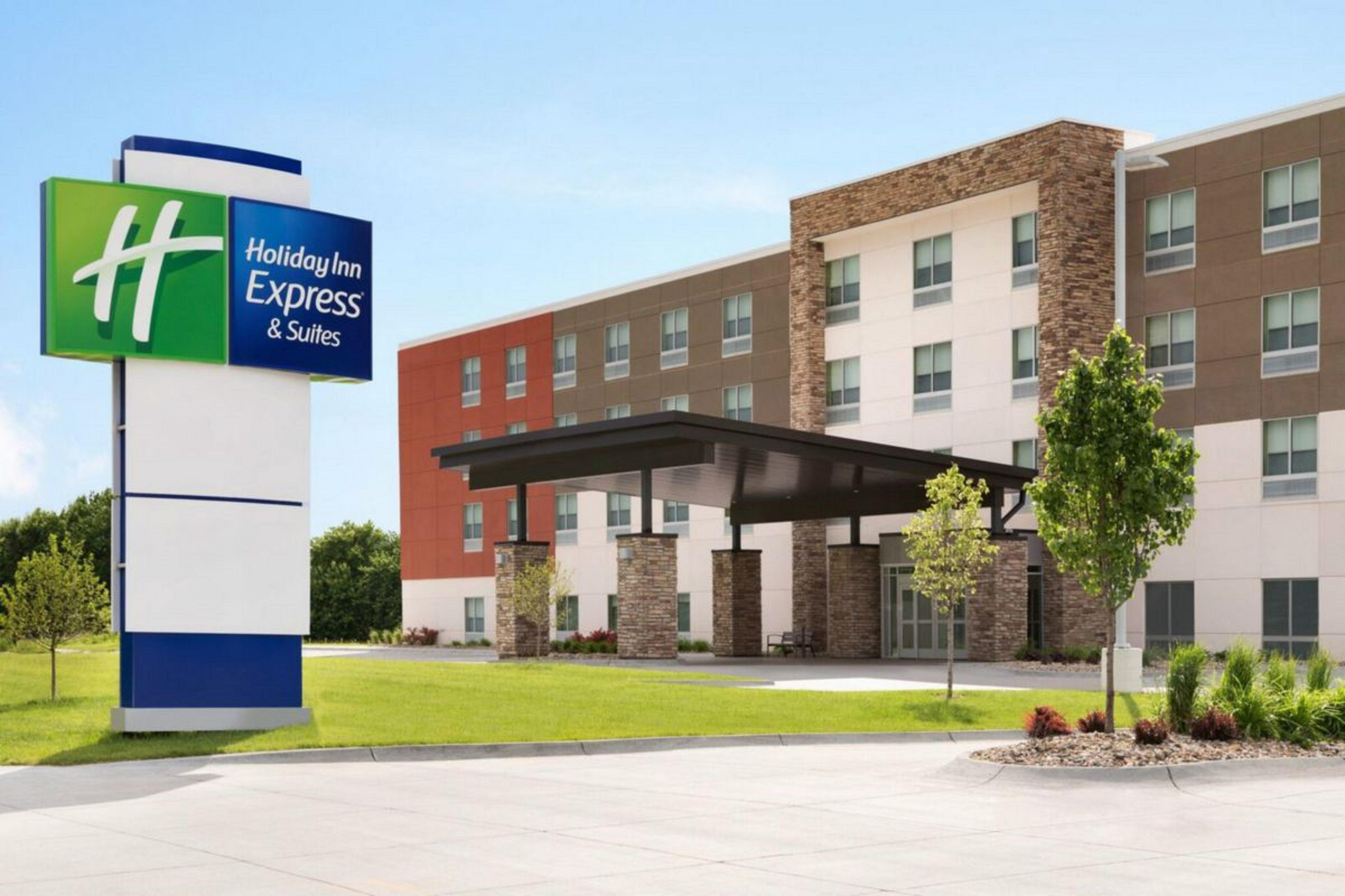 Holiday Inn Express & Suites - Latta, An Ihg Hotel Exterior photo